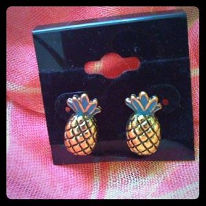 Pineapple Studs